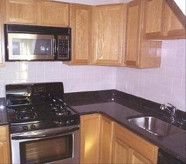 2nd image of 11C Waltham St APT 4