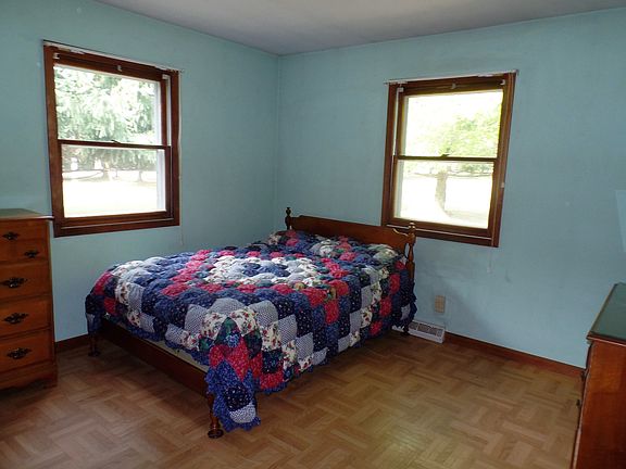 2nd image of 15389 73rd St
