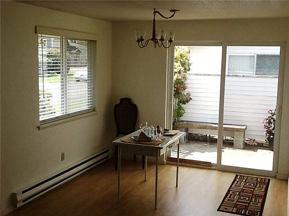 4th image of 1549 Florence St #3