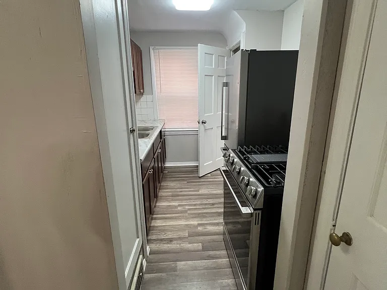 3225 Washington Blvd #1 — Photo 12