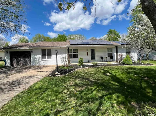 1006 Jeffrey Dr, Carterville, IL 62918