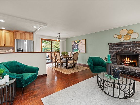 3rd image of 20820 135th Avenue SE