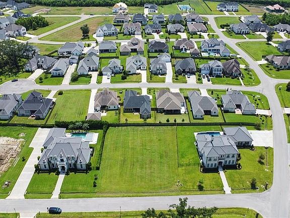 3rd image of 324 Cypress Crossing Dr