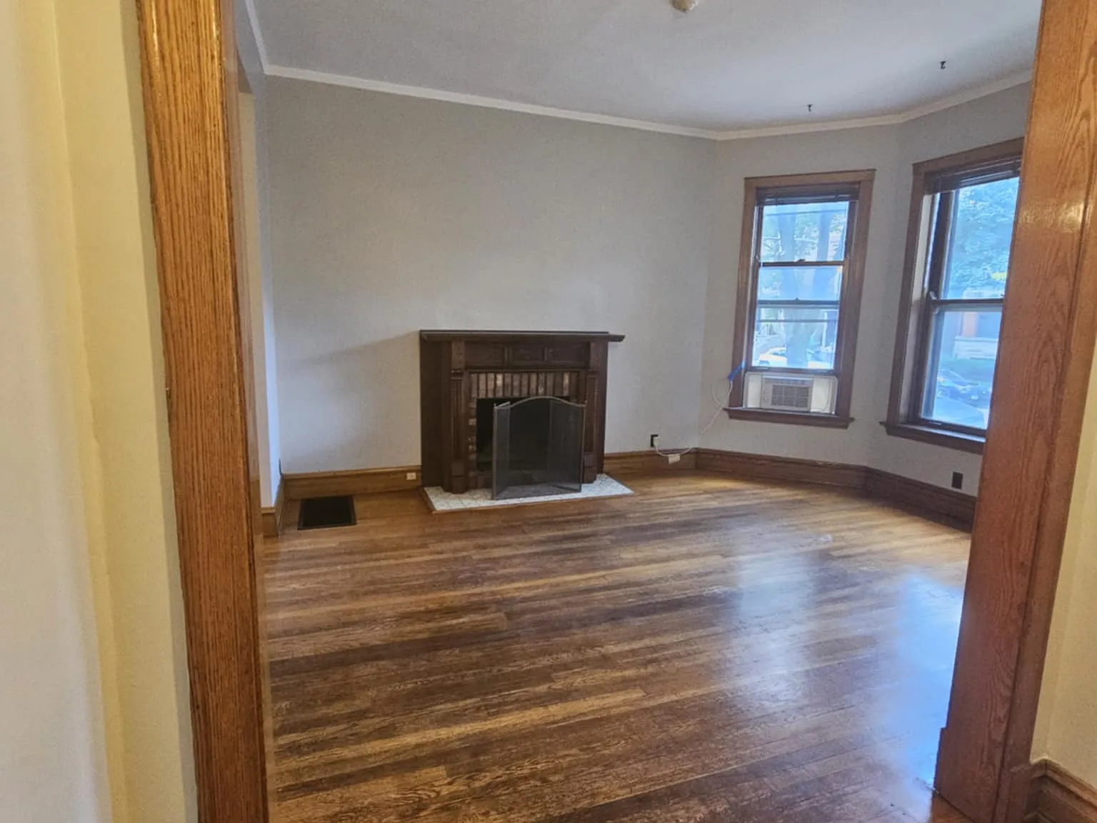 3727 N Wayne Ave — Photo 3