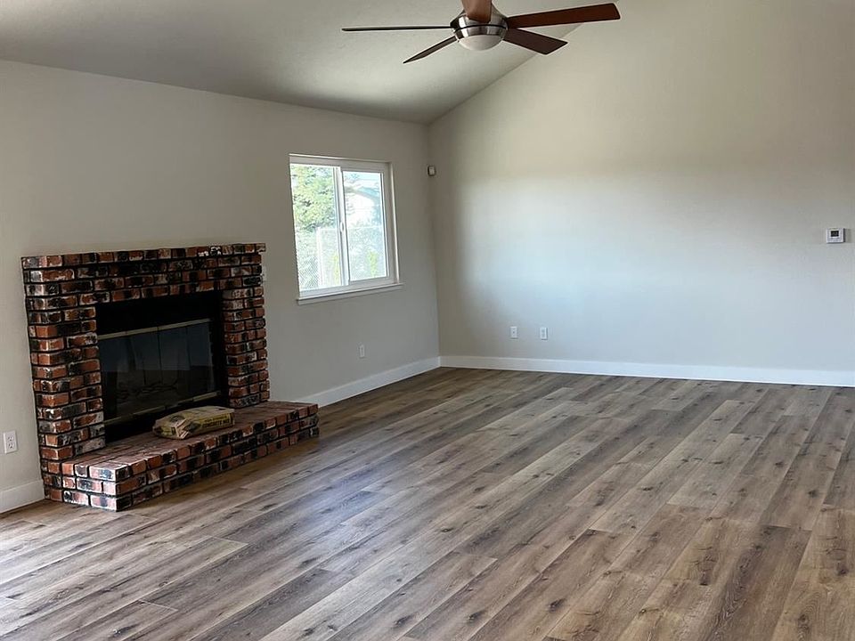 1st image of 35194 Bonadelle Ave
