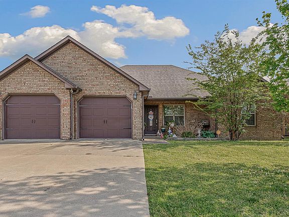2nd image of 1204 Ryan Ln