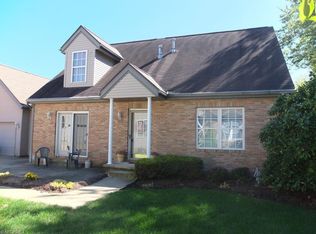 1553 Cambridge Ave SW, North Canton, OH