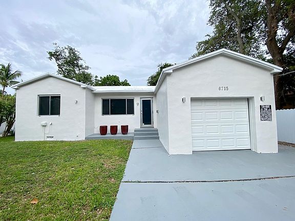 3rd image of 6715 NE Miami Pl