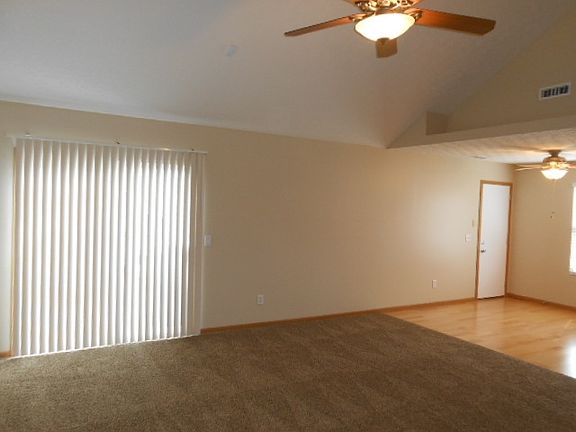 3rd image of 7123 Austrian Way