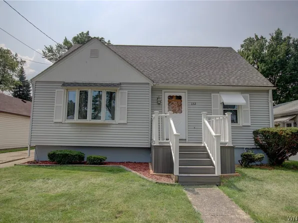 132 Helen Ave, Blasdell, NY 14219