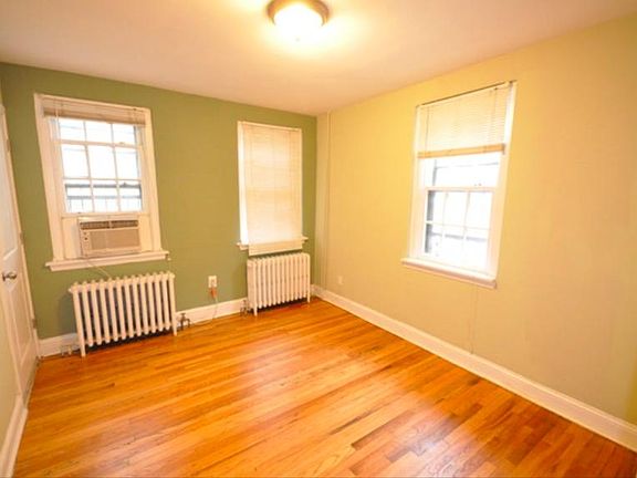 3rd image of 415 S Van Pelt St APT E1