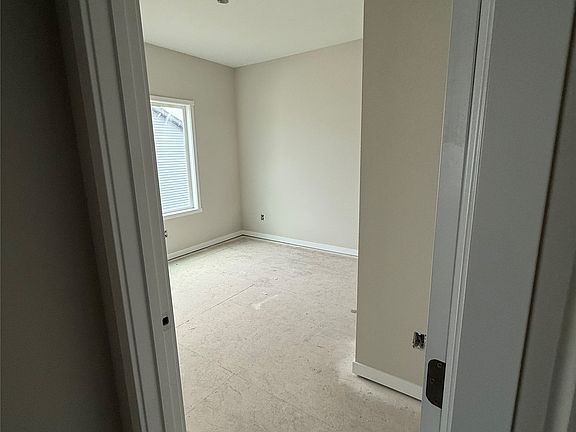 3rd image of 1007 Polk St
