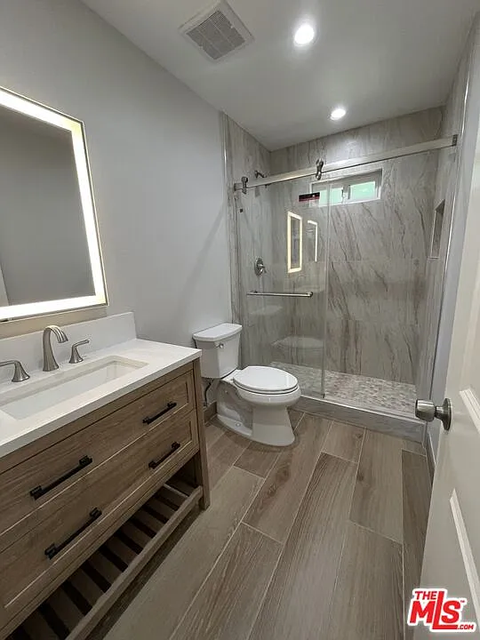 4 bed, 1200 sqft, $4,000 — Photo 4
