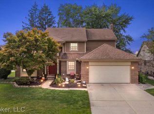 44744 Danbury Rd, Canton, MI 48188