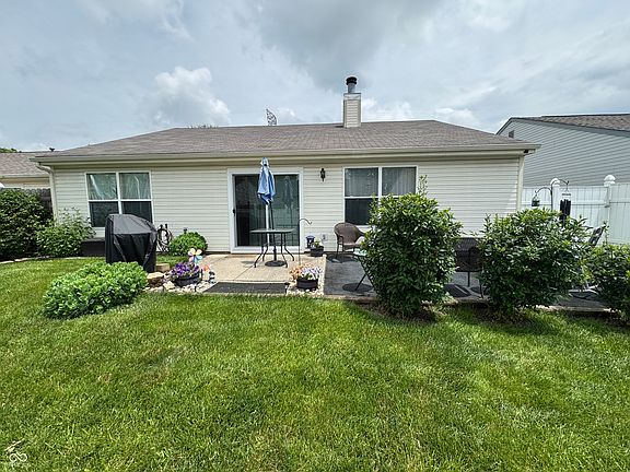 3rd image of 2302 Rolling Oak Dr