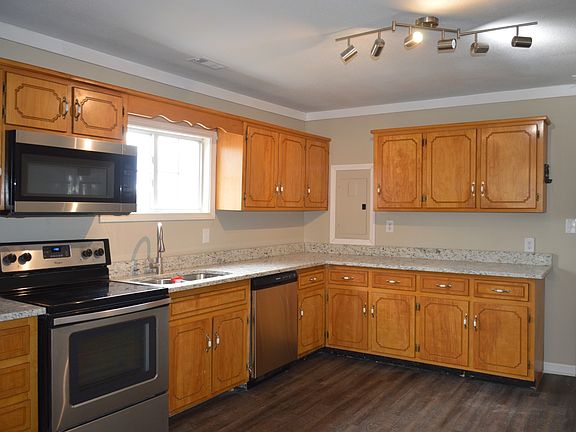 3rd image of 311 Gip Manning Rd