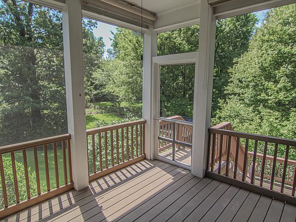 3rd image of 1512 Forrest Hill Dr