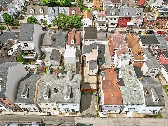 4th image of 119 S 13th St