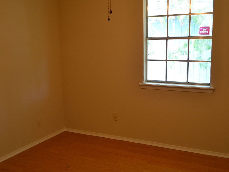 1st image of 703 Swiss Ct