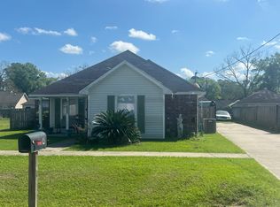 1214 S Hempshire Ave, Gonzales, LA 70737