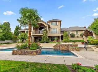 5647 Fallbrook Ln, Medford, OR 97504