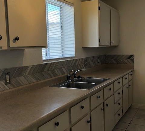 5th image of 400 Maydelle Pl #A