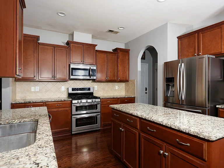 3720 Franklin Meadows Dr — Photo 6
