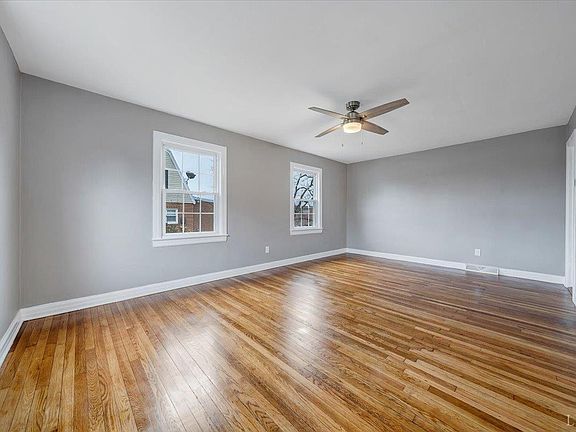 3rd image of 1002 Bedford Ave