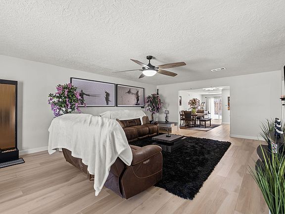 5th image of 2212 Alamogordo Dr NW