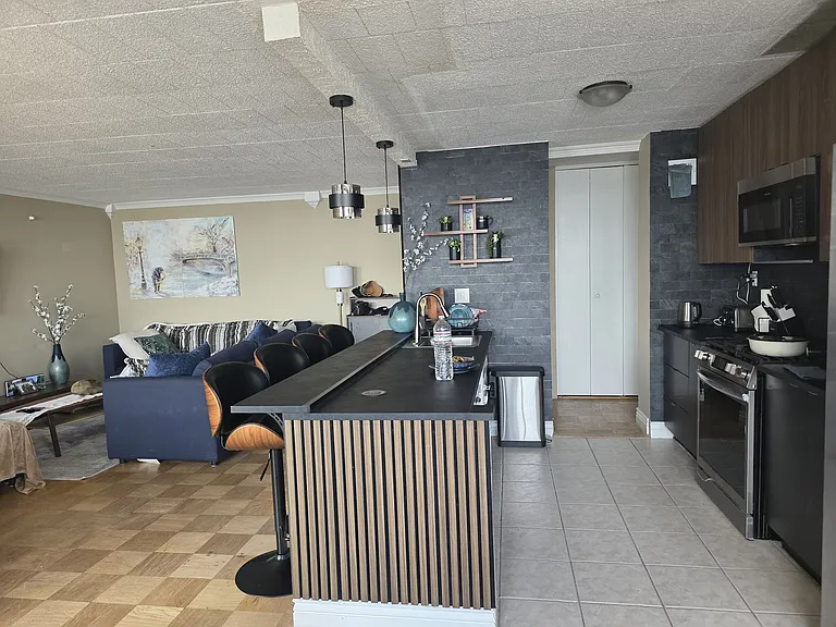 9060 Palisade Ave — Photo 9