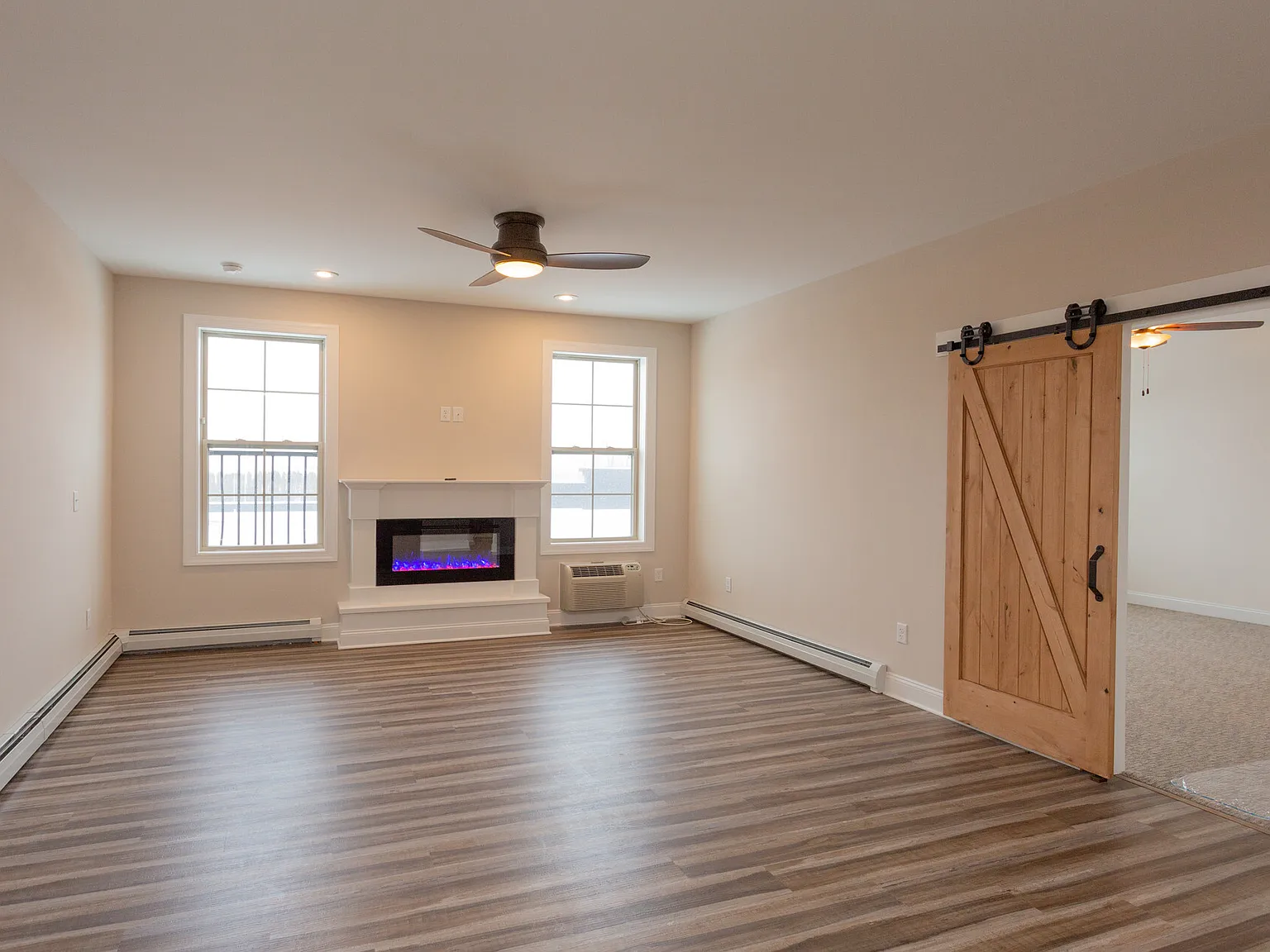 2 bed, 1240 sqft, $2,250 — Photo 3