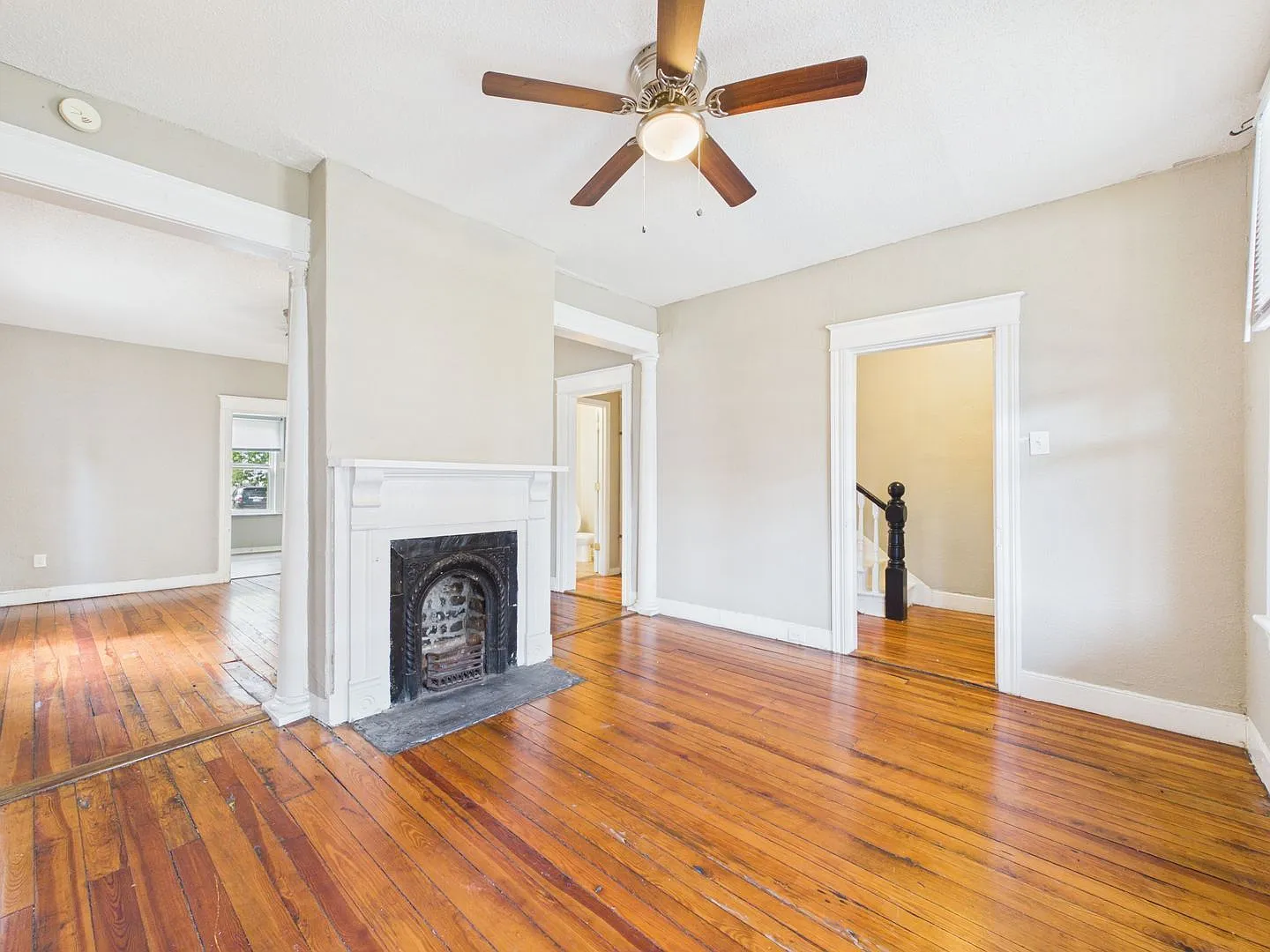3 bed, 1.5 bath, 1348 sqft, $1,760 — Photo 4