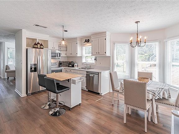 4th image of 316 Wyngate Rd