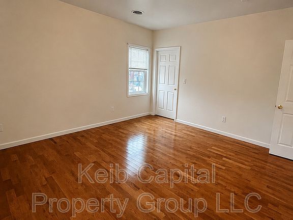 2nd image of 130 Warren St APT 2C