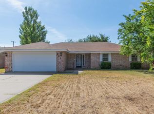 8611 Valleyview Dr, Amarillo, TX 79110