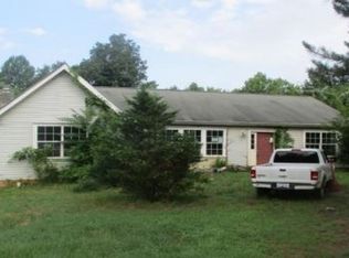 168 Sandy Plains Ln, Henderson, NC 27537