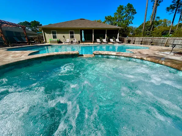 8481 Sevilla St, Navarre, FL 32566