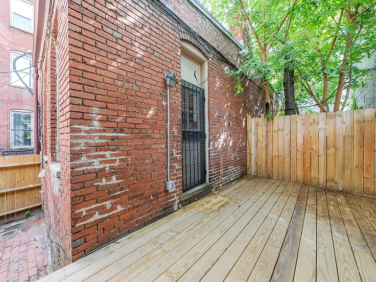 1306 Euclid St NW #2 — Photo 31