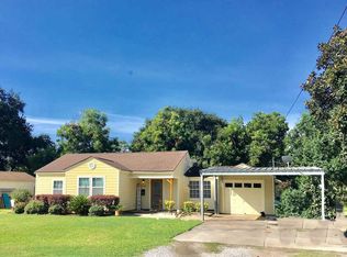 2701 Berry Ave, Groves, TX 77619