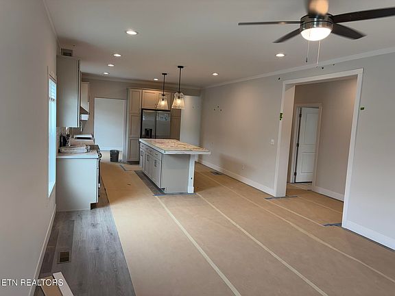 3rd image of 3875 Crimson Clover Ln