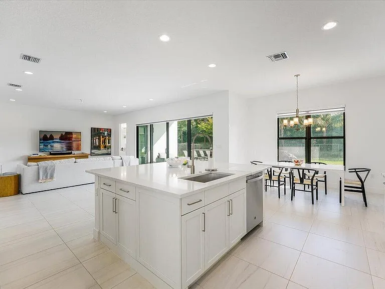17496 Sparkling River Rd — Photo 3