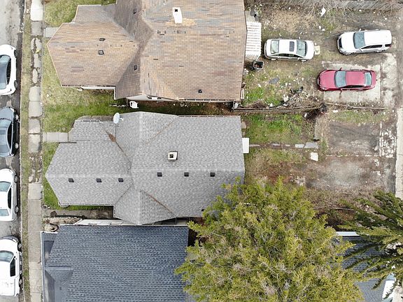 5th image of 47 Schiller St