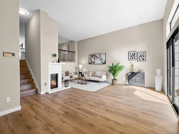 4052 Mahaila Ave Unit C, San Diego, CA 92122