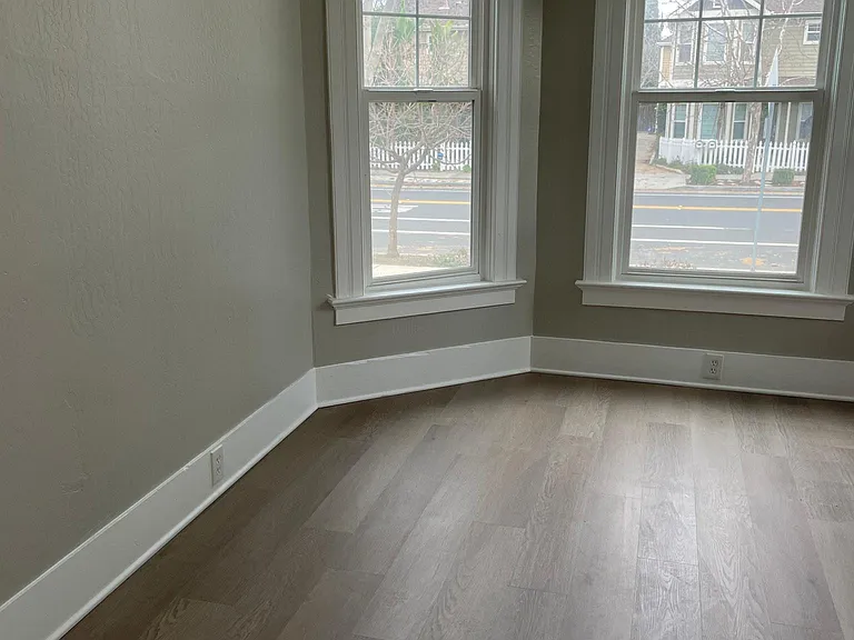 836 Monroe St — Photo 14