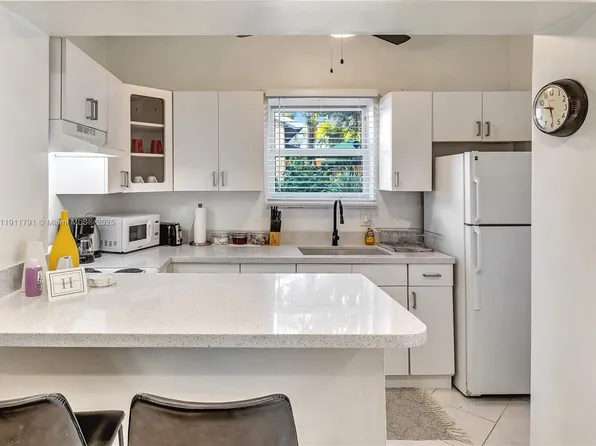 1947 Adams St, Hollywood, FL 33020