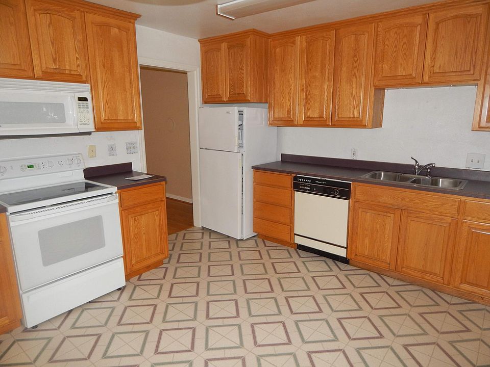 2nd image of 1445 Park Ter SW