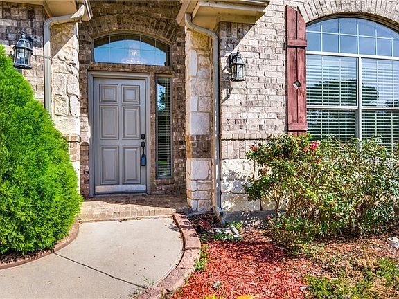3rd image of 222 Barkley Dr