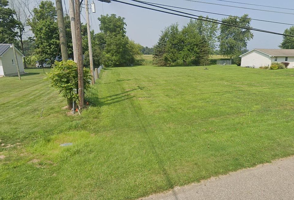 2nd image of Vl S Main St