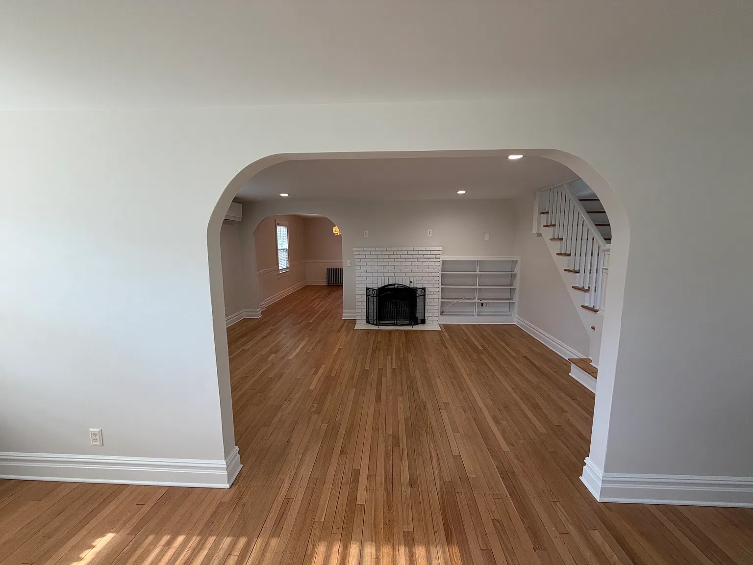 3 bed, 1800 sqft, $4,500 — Photo 2