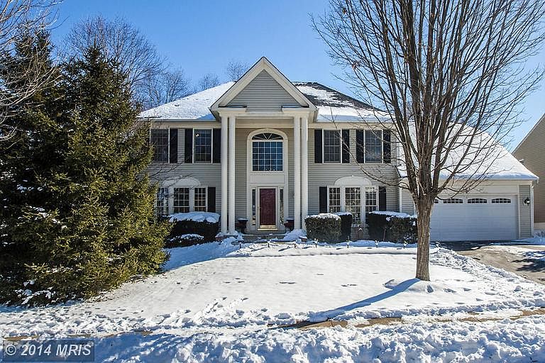 1st image of 203 Greenmont Way NE